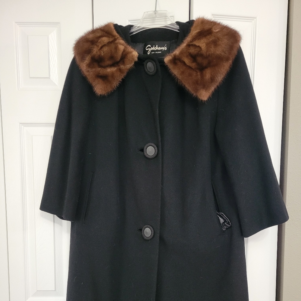 Vintage Womens Cashmere Coat with Mink Fur Collar, w/Long Black Leather Gloves.